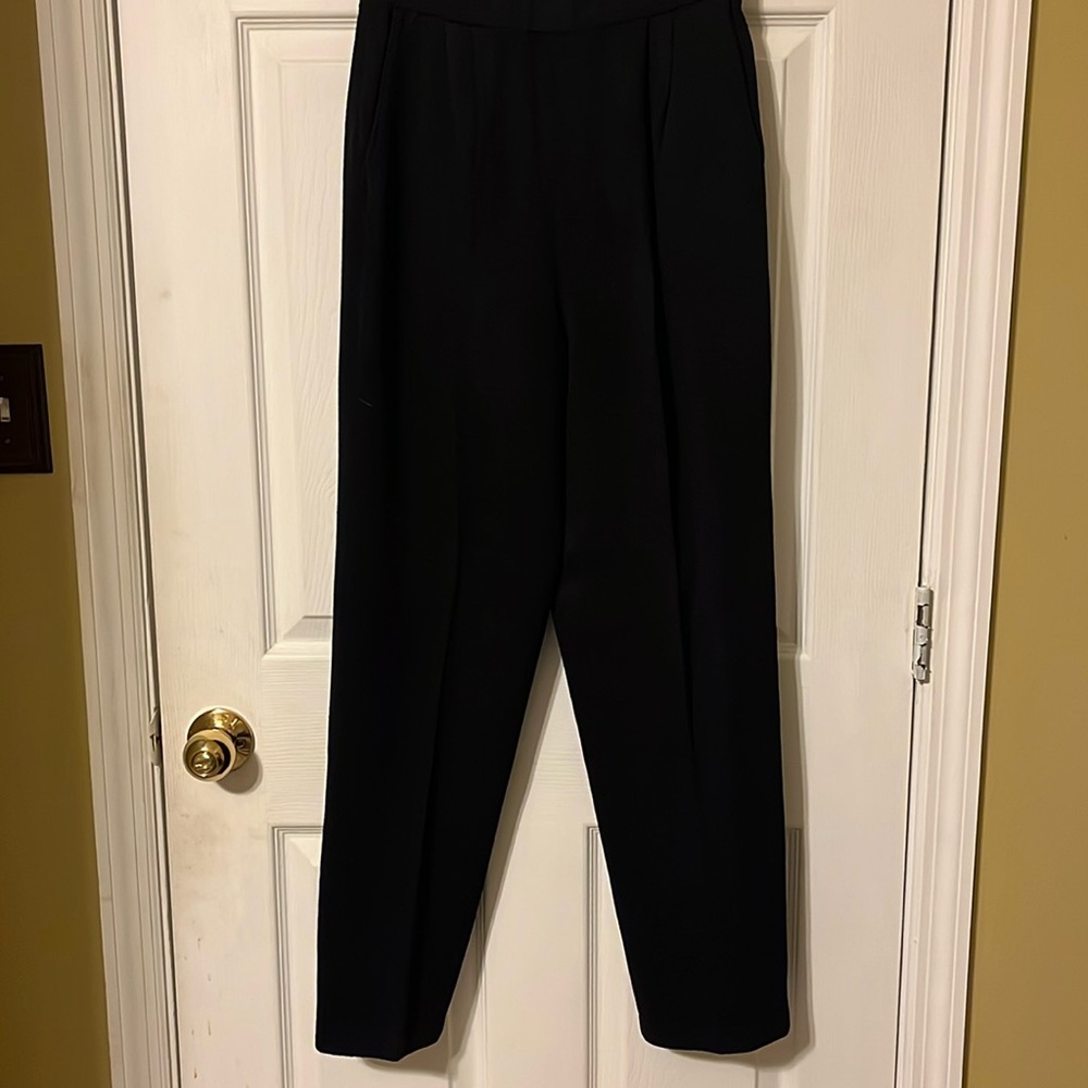 St. John black knot pants size 4- EUC!